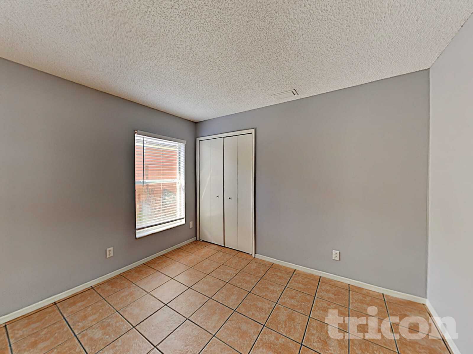 Building Photo - 1225 Shoshanna Dr