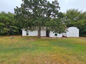 Building Photo - 110 Muleta Dr