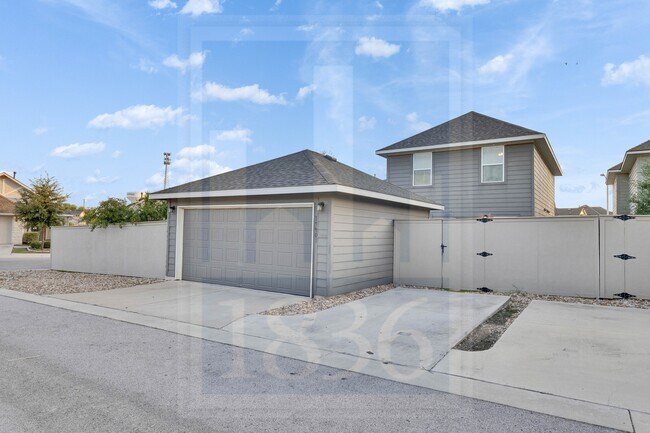 Building Photo - 17901 Malnati Dr