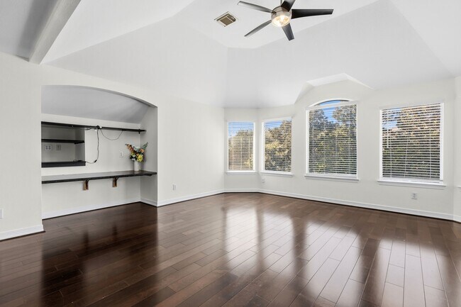 Building Photo - 5630 Ashford Ridge Ln