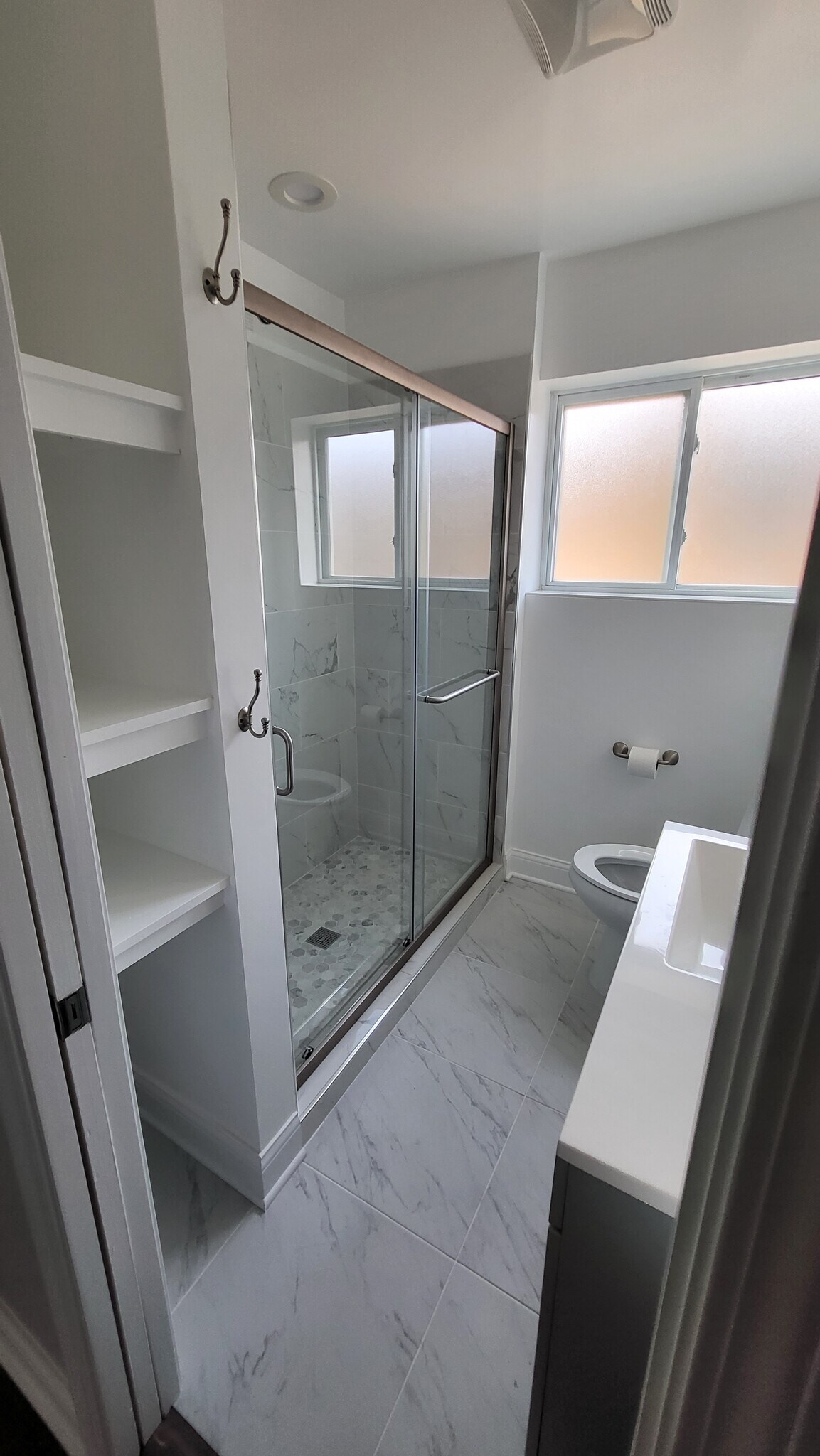 Bathroom - 2908 N Sayre Ave