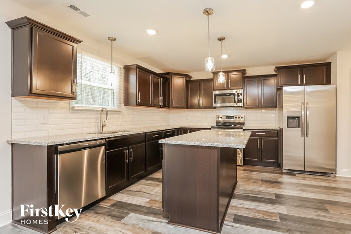 Building Photo - 2909 Teakwood Dr