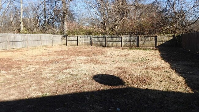 Building Photo - 621 N Downey Ct