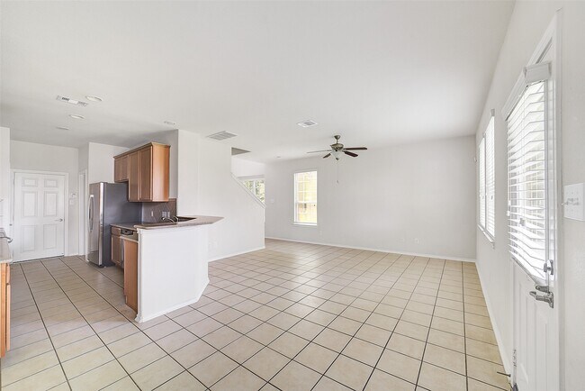 Building Photo - 6419 Calgary Woods Ln