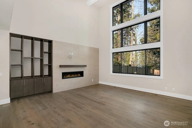 Building Photo - 9206 NE 24th St