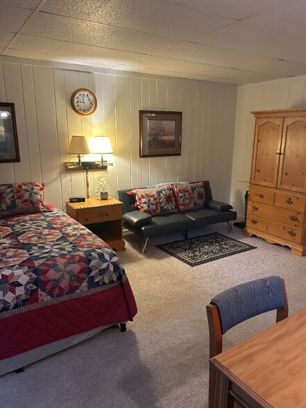 Building Photo - 5712 Shanty Creek Rd