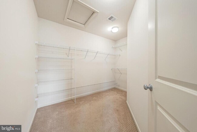 Building Photo - 42230 Castle Ridge Square