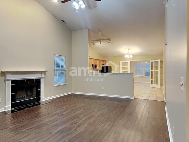 Building Photo - 11 Fillmore Way