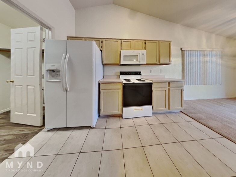 Building Photo - 26224 N 45th St