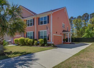 Building Photo - 4 Bedroom 2.5 Bath Townhome in Oyster Point - Mount Pleasant