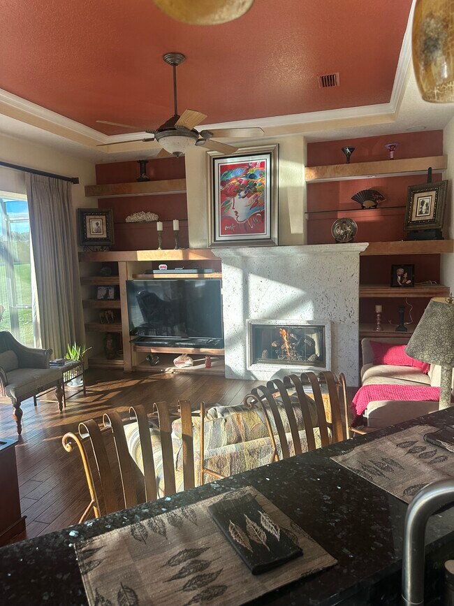 Building Photo - 566 Planters Manor Way