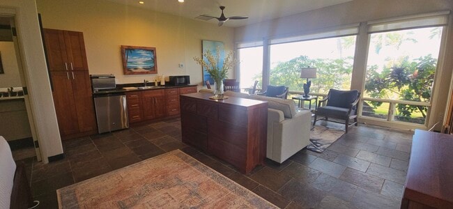 Building Photo - 202 Paia Pohaku Pl