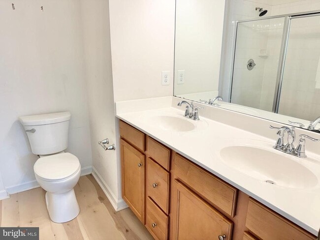 Building Photo - 127 Streamview Dr