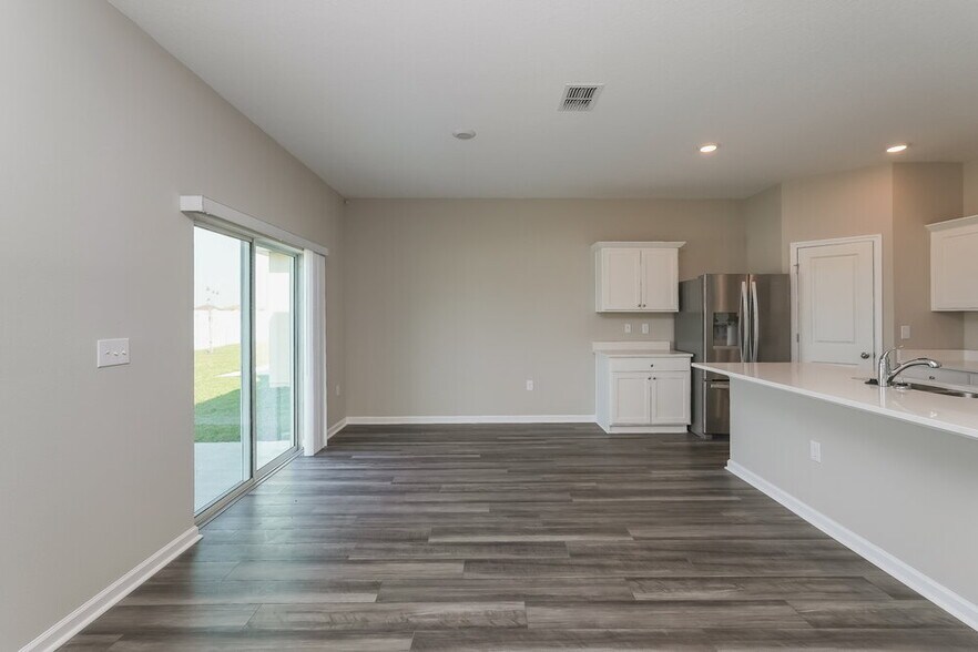 Building Photo - 954 Kelly Fern Lp