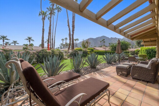 Building Photo - 45710 Pueblo Rd