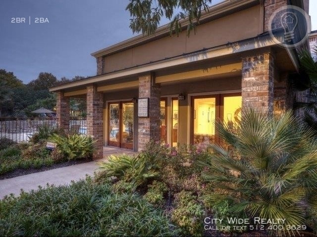 Building Photo - Townhouse in Greenbelt with access to trails