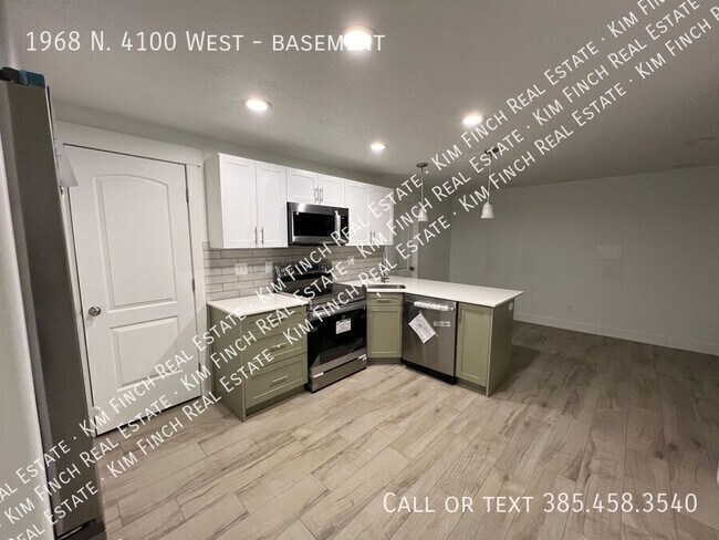 Building Photo - 1968 N 4100 W