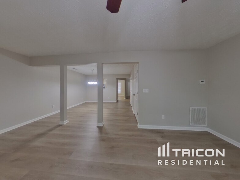 Building Photo - 3038 Waldrop Cir