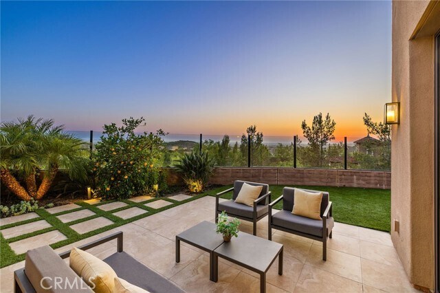 Building Photo - 168 Bellini