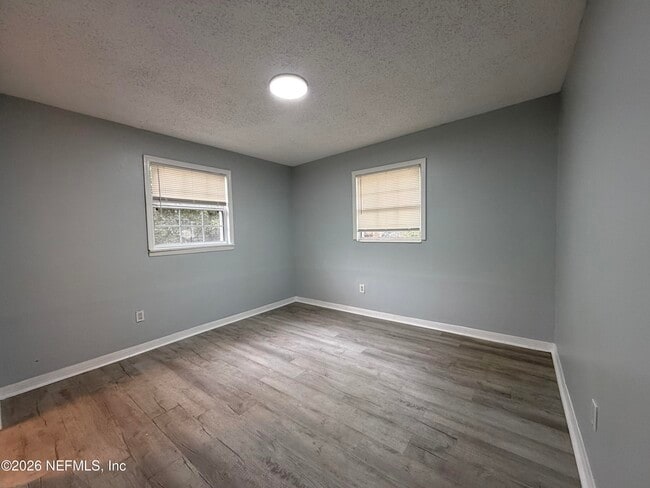 Building Photo - 6023 Edgefield Dr