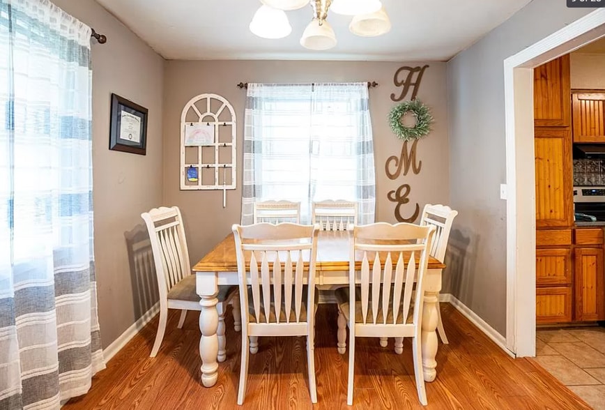 Building Photo - 1409 Diana St