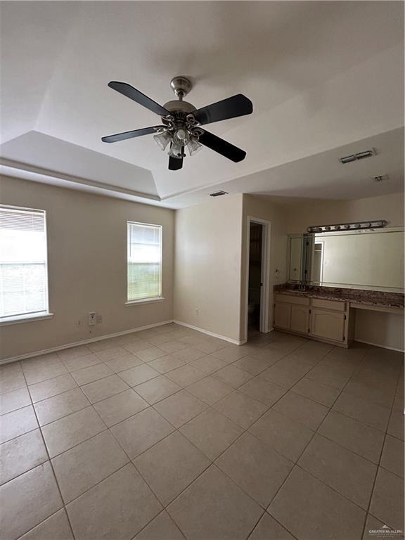 Building Photo - 14 Bracey