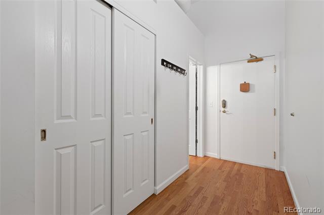 Building Photo - 1555 California St