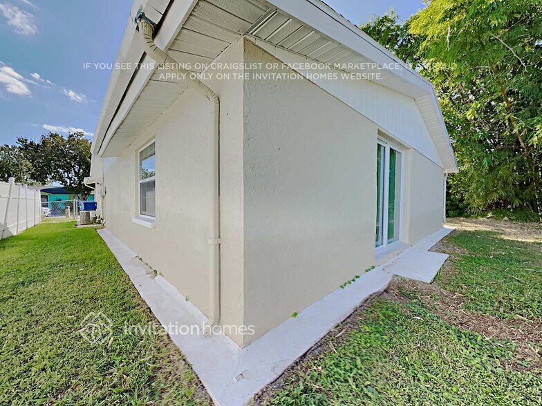 Building Photo - 3435 Wilson Dr