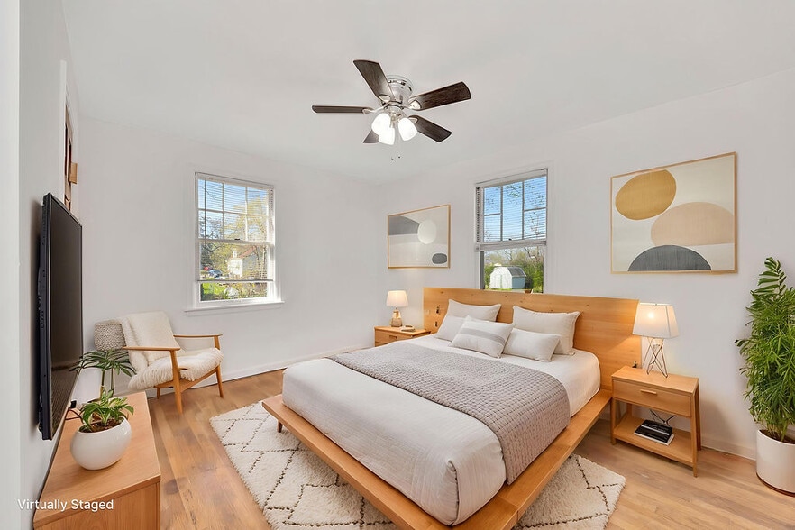 Building Photo - 8253 Brownsway Ln