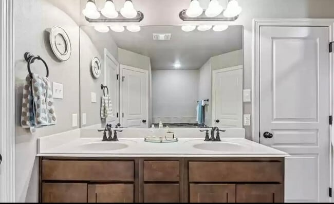 Building Photo - Gristmill Furnished Finders