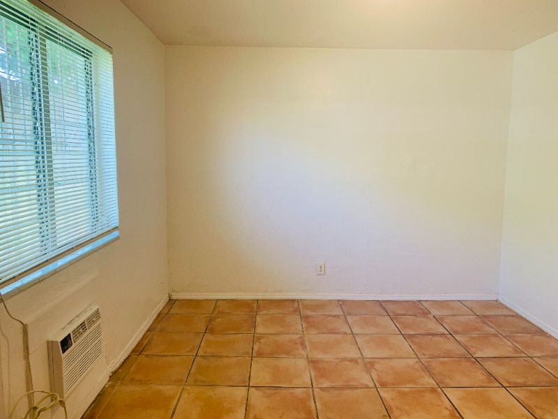 Building Photo - 661 NE 86th St