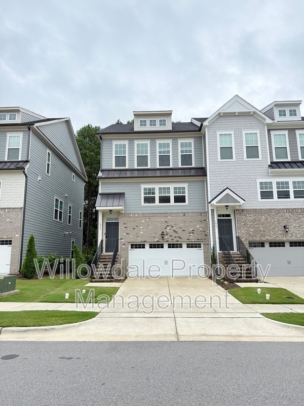 Building Photo - 1059 Lathrop Ln