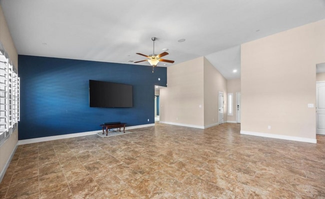Building Photo - Beautiful 4 Bed 2 Bath Home!!!