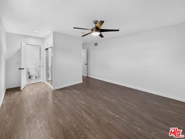 Building Photo - 16746 Tupper St