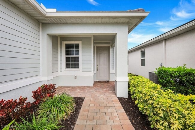 Building Photo - 16717 Seasons Coast Dr