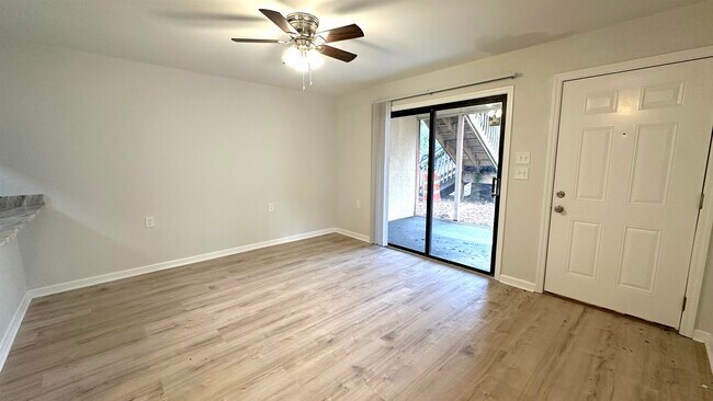 Building Photo - 317 Mabry St