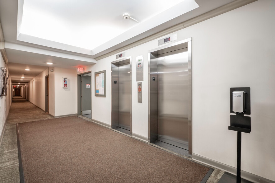 Elevators - 4100 W St NW