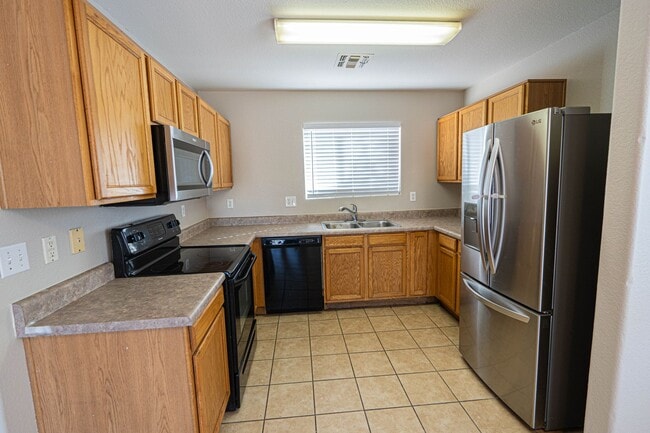 Building Photo - Perfect 3 bed/2 bath home in Johnson Ranch!