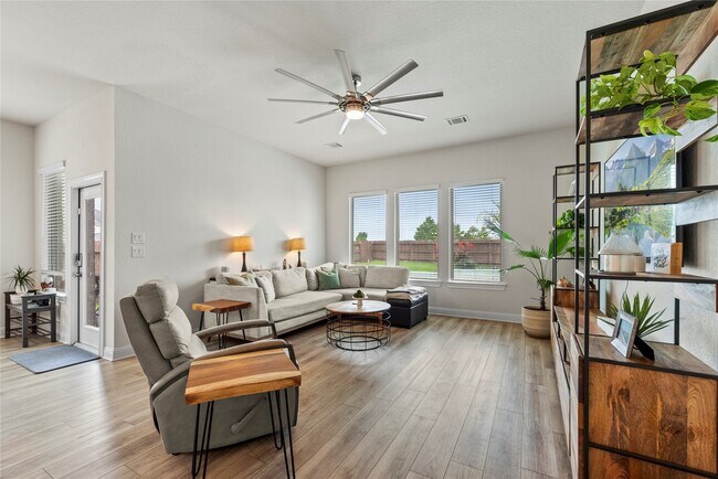Building Photo - 29510 Enchanted Breeze Ln