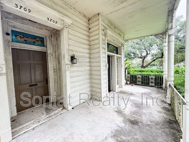 Building Photo - 3707 Camp St