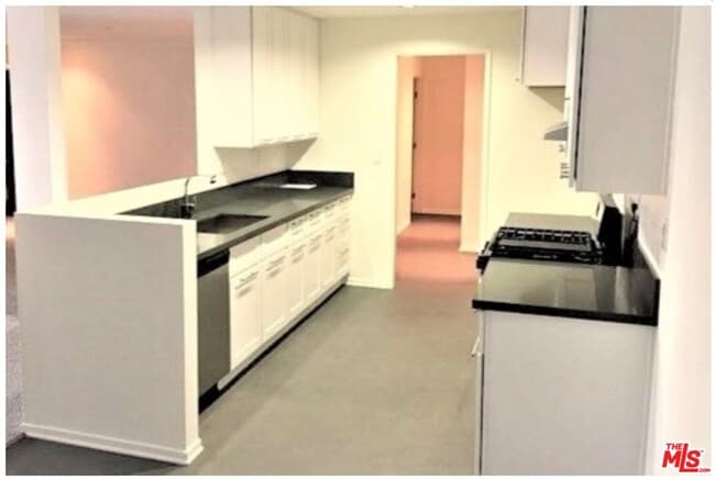 Building Photo - 5260 Bellingham Ave