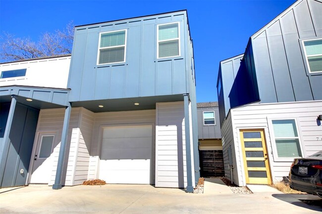 Building Photo - 7601 Carver Ave