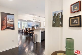 Building Photo - 13650 Marina Pointe Dr