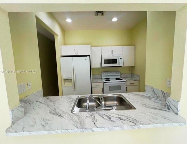 Building Photo - 23712 SW 110th Ave