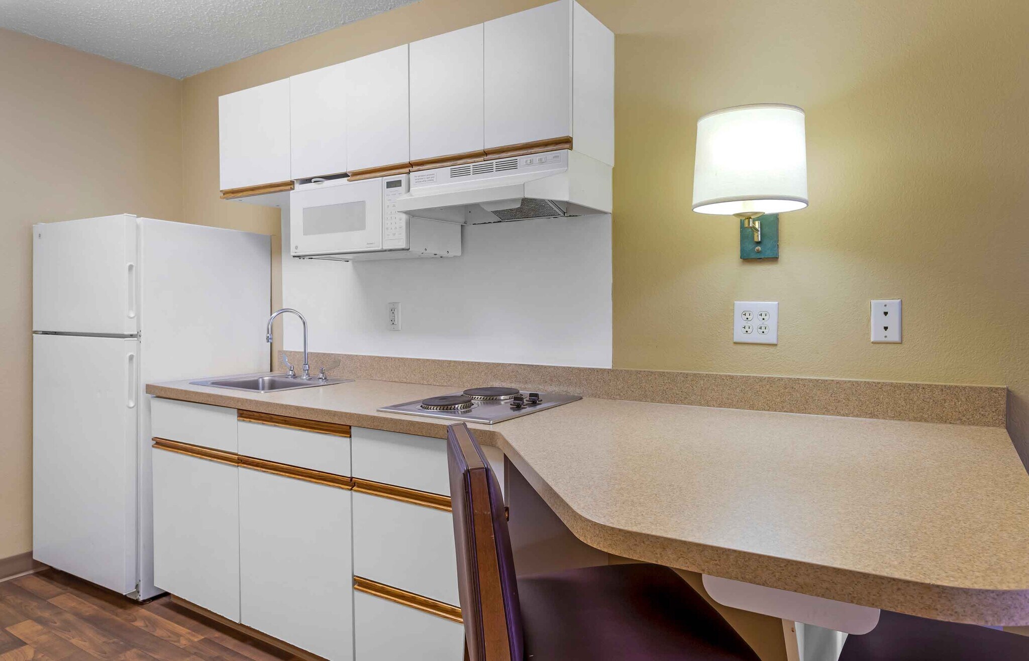 Building Photo - Furnished Studio-Orlando - Altamonte Springs