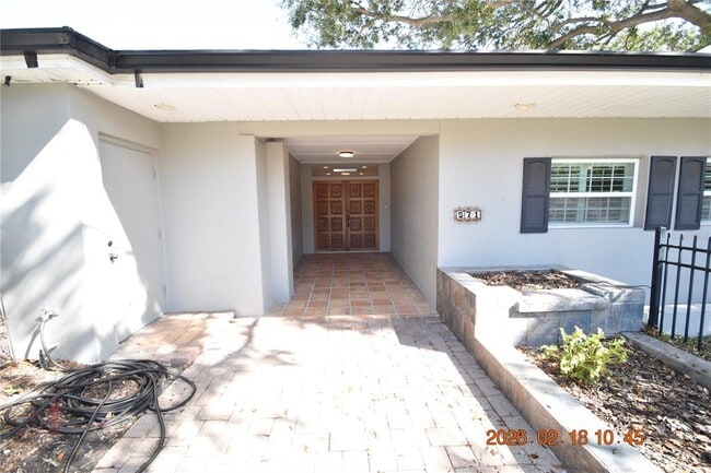 Building Photo - 571 Luzon Ave