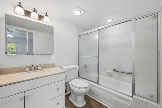 Building Photo - 2401 Antigua Cir