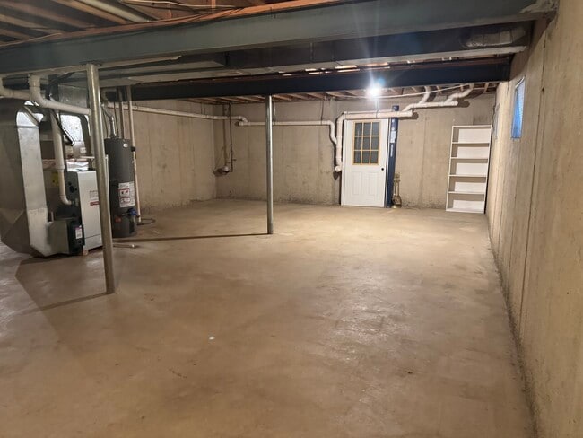 Building Photo - 4410 Mallard Ln
