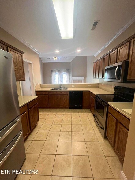 Building Photo - 5408 Oak Harbor Ln