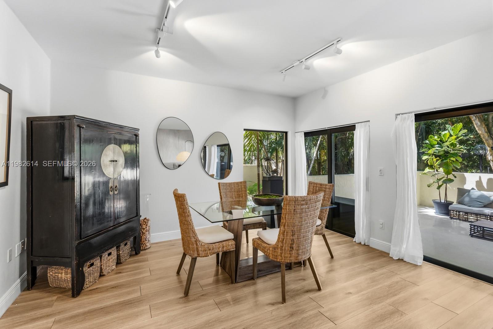 Building Photo - 2400 Brickell Ave